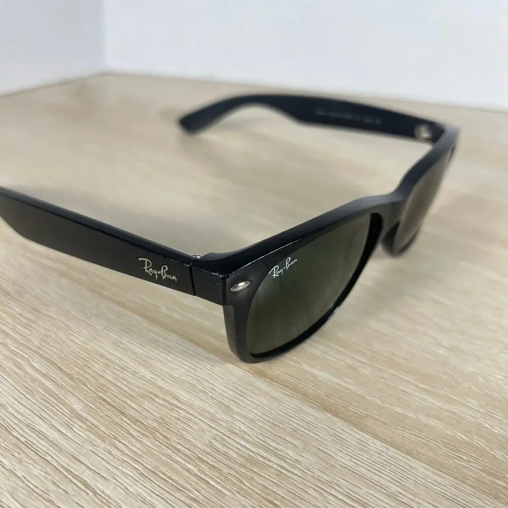 Ray-Ban RB2132 New Wayfarer Sunglasses Polarized Lenses 901 55-18 Black